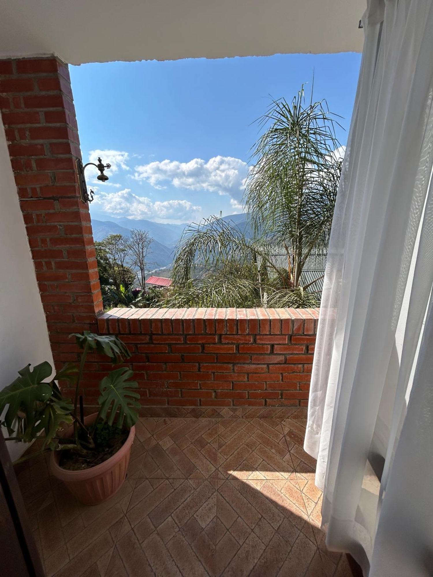 Villa Camila Hostel Коройко Екстер'єр фото