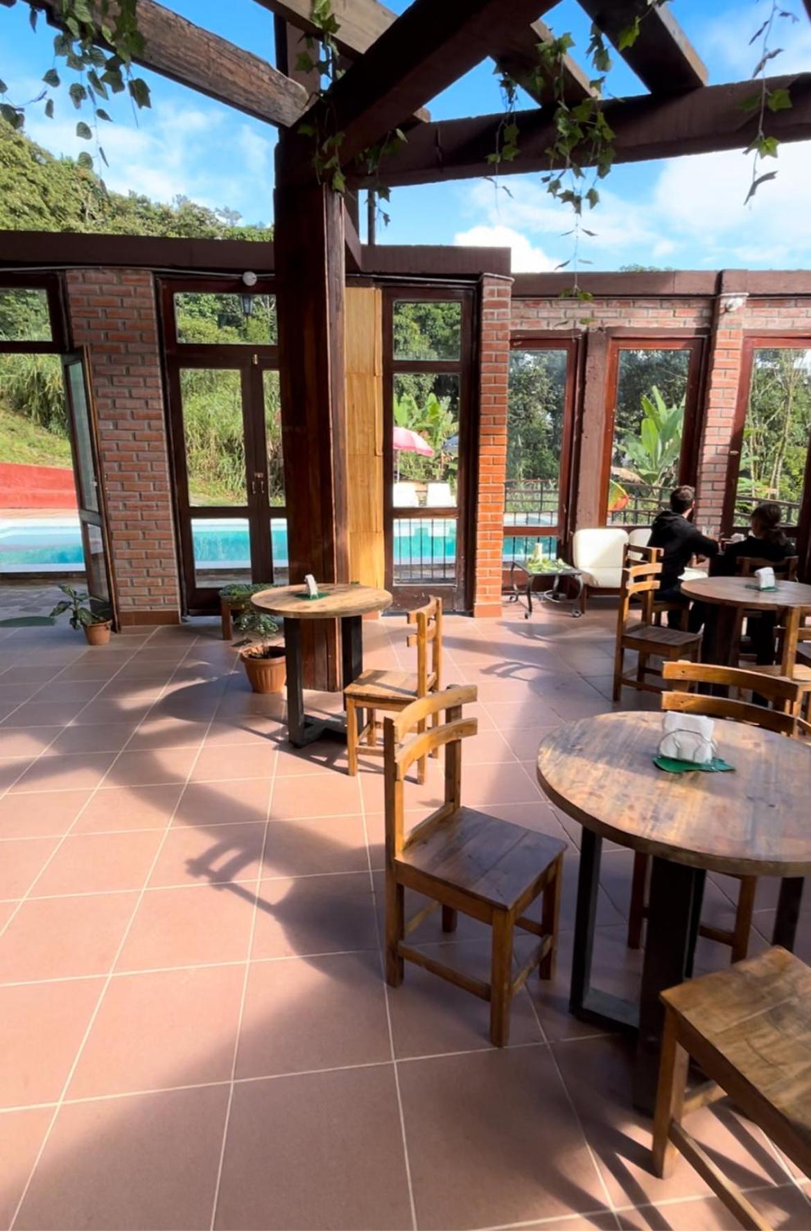 Villa Camila Hostel Коройко Екстер'єр фото